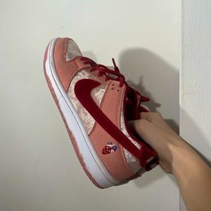 NIKE x StrangeLove Dunk Low SB sneakers